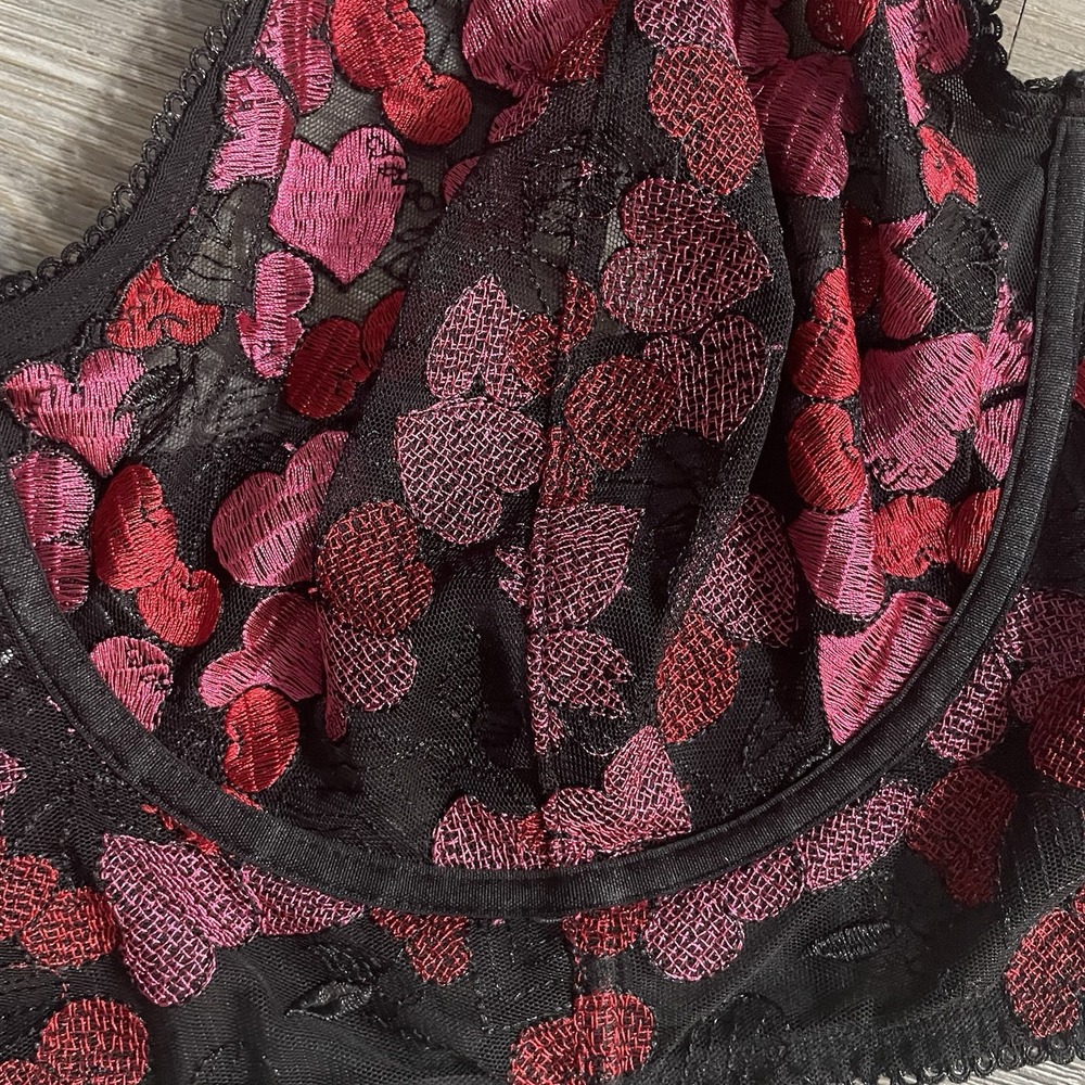 TORRID CURVE Sz 6/6X Black‎ & Pink Heart Embroidered Underwire Longline Bralette - Picture 5 of 10